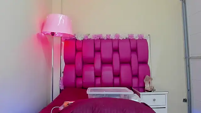 Gabriela Brown online show from December 2024 02:17:02 PM