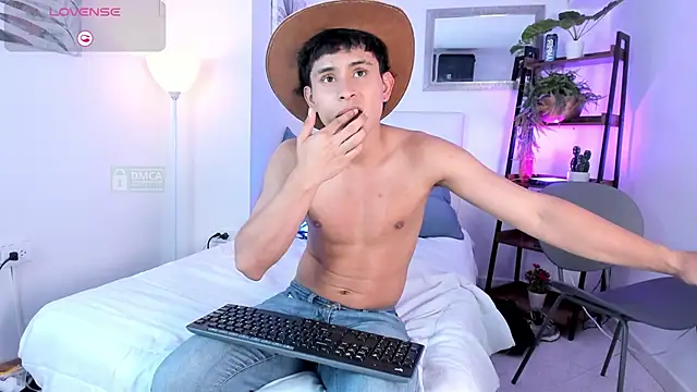 Jhonny-Blake online show from May 2026 08:47:02 PM