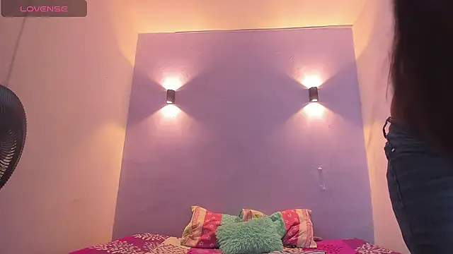 Sofia Clauss  online show from December 2024 05:10:01 AM