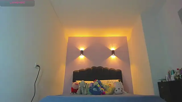 Snapshot of Sofia_Clauss_ chatting on February 2026 05:19:02 AM Sofia Clauss online show from February 2026 05:19:02 AM