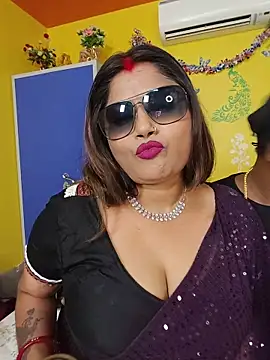 Snapshot of OrgsmMust chatting on February 2026 06:14:01 PM OrgsmMust online show from February 2026 06:14:01 PM