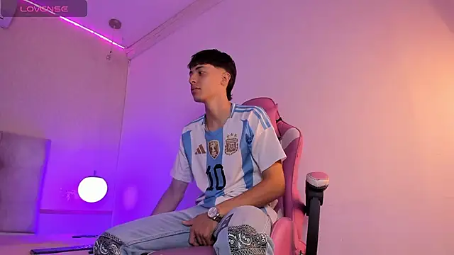 AlessandroDybala online show from January 2025 12:11:02 PM