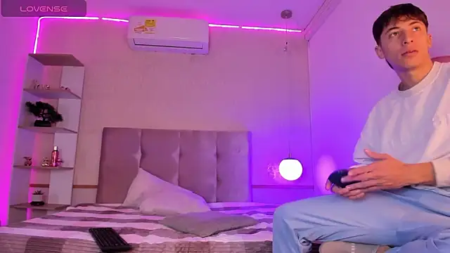 AlessandroDybala online show from February 2025 11:45:02 AM