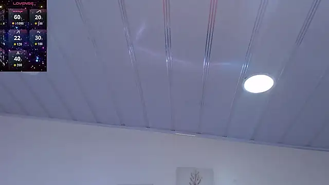 Snapshot of candy_lux_ chatting on May 2026 02:43:01 PM candy lux online show from May 2026 02:43:01 PM