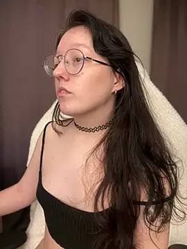 emigooflordXD online show from December 2024 10:34:02 AM