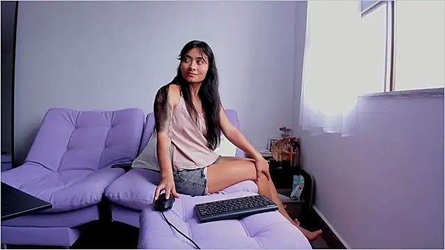 Lauren A online show from September 2025 07:36:01 PM