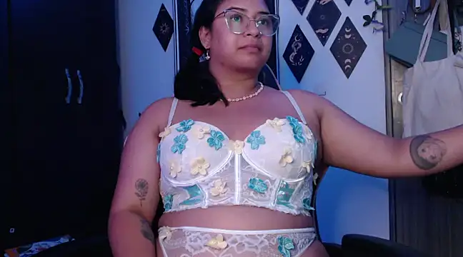 mollyshake1 online show from December 2024 11:05:02 AM