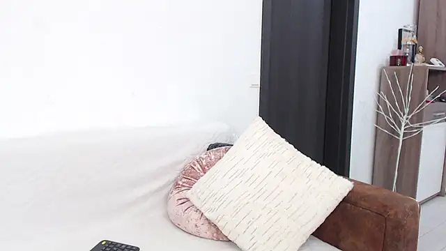 RebecaMur online show from January 2026 05:27:02 PM