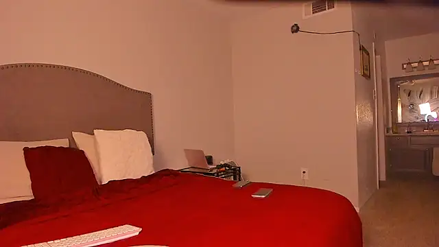 yiauana online show from March 2026 10:11:01 AM