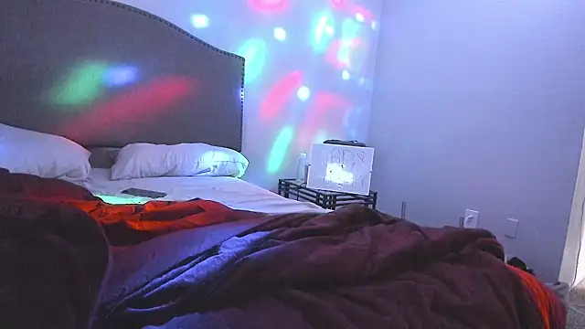 yiauana online show from July 2026 09:57:02 AM