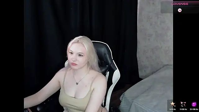 VikaPowers online show from March 2026 07:39:01 PM