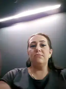 AvaLloyd online show from February 2025 03:18:01 AM