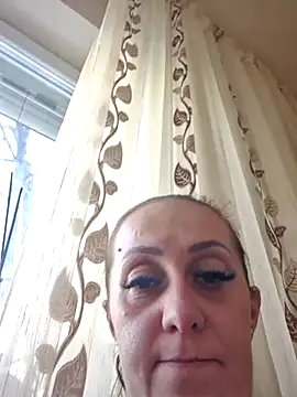 AvaLloyd online show from February 2025 10:49:02 AM