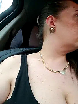 AvaLloyd online show from February 2025 03:26:01 PM