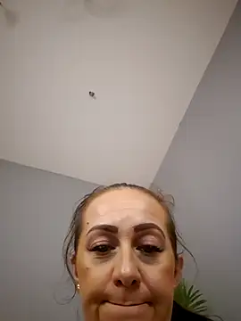 AvaLloyd online show from March 2025 03:20:01 AM