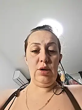 AvaLloyd online show from February 2026 03:55:02 AM