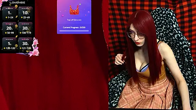 ElliMoor online show from September 2025 11:23:02 AM