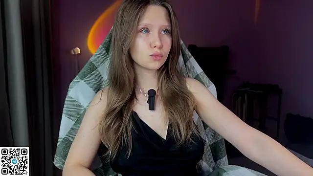 Ameliia castro online show from November 2025 04:05:01 PM