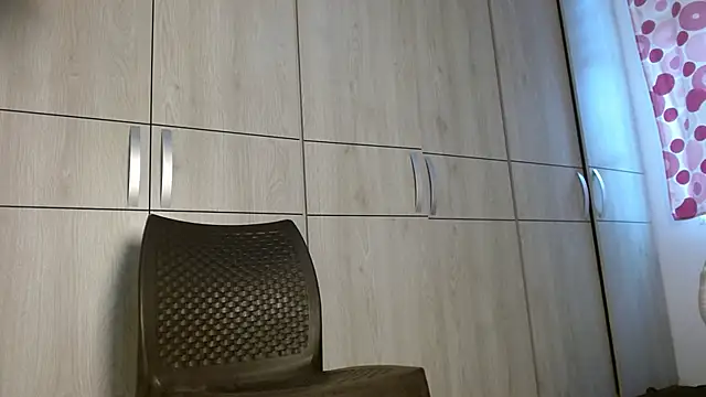 Muscle Brown10 online show from January 2025 02:21:01 PM