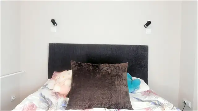 Snapshot of wendy_marvel chatting on December 2024 09:33:02 AM wendy marvel online show from December 2024 09:33:02 AM