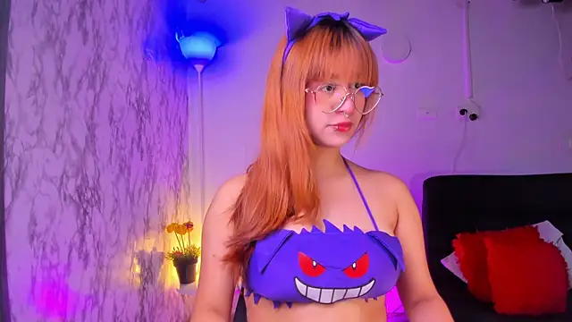 chloe blue online show from November 2025 11:20:01 AM