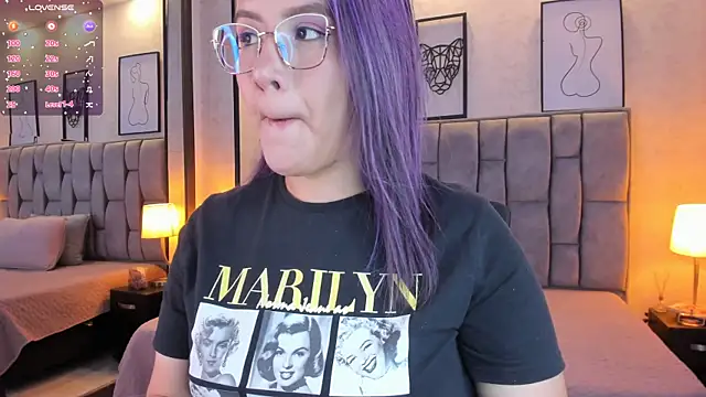 sweet--emily online show from January 2025 03:48:01 AM