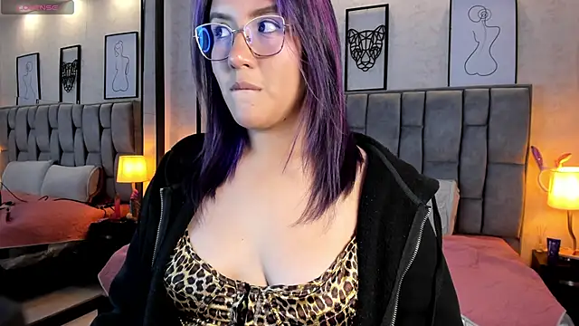 sweet--emily online show from February 2025 07:07:02 AM