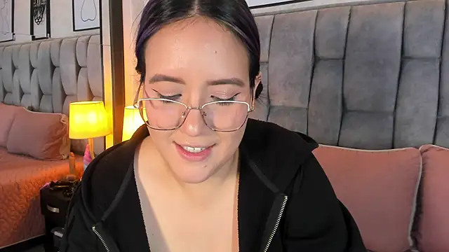 sweet--emily online show from March 2025 07:42:02 AM