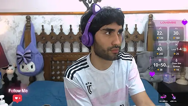 Snapshot of MilanZaire chatting on March 2025 02:57:02 AM MilanZaire online show from March 2025 02:57:02 AM