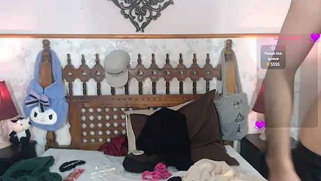 Snapshot of MilanZaire chatting on March 2025 04:10:01 AM MilanZaire online show from March 2025 04:10:01 AM