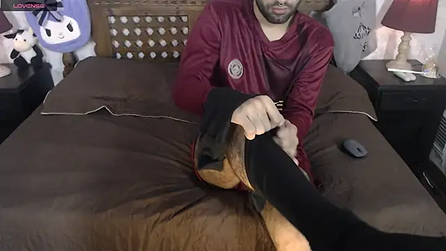 Snapshot of MilanZaire chatting on March 2025 11:12:01 PM MilanZaire online show from March 2025 11:12:01 PM