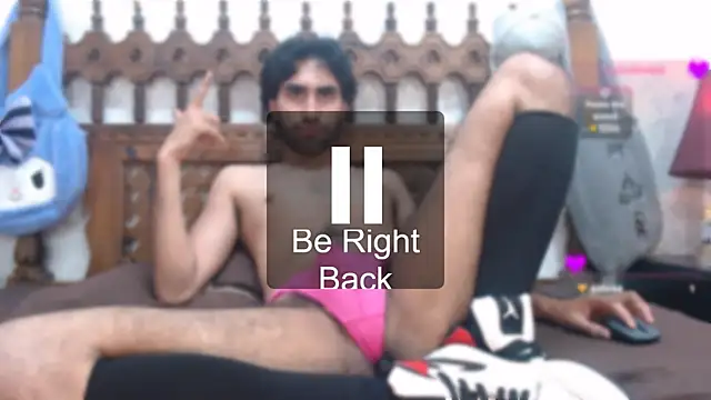 Snapshot of MilanZaire chatting on March 2025 05:22:02 AM MilanZaire online show from March 2025 05:22:02 AM