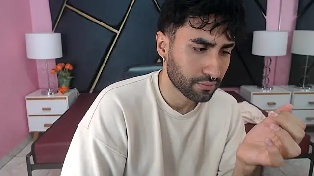 Snapshot of MilanZaire chatting on October 2025 11:49:01 PM MilanZaire online show from October 2025 11:49:01 PM