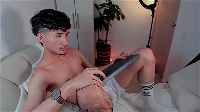 dimitri targaryen online show from January 2025 03:15:01 AM