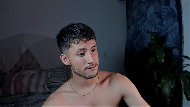 dimitri targaryen online show from November 2025 09:52:02 AM