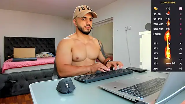 Snapshot of supermanboy94 chatting on June 2026 06:16:01 AM supermanboy94 online show from June 2026 06:16:01 AM