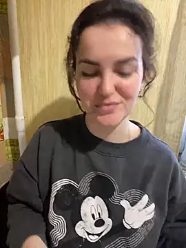 Karolina llove online show from December 2024 12:11:02 PM