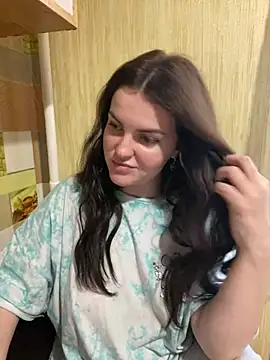 Karolina llove online show from December 2024 11:01:01 AM