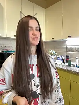 Karolina llove online show from October 2025 01:12:02 PM