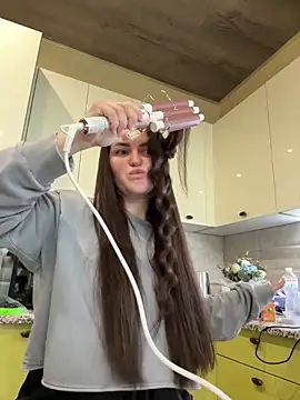 Karolina llove online show from October 2025 10:07:01 AM