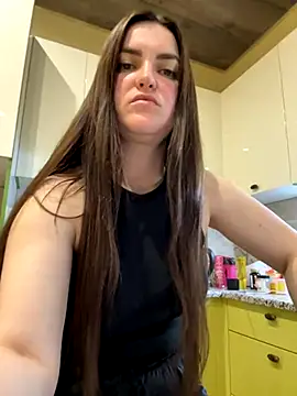 Karolina llove online show from November 2025 03:52:02 PM