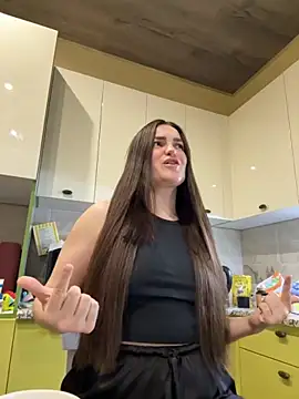 Karolina llove online show from November 2025 11:59:02 PM