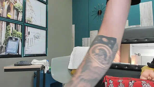 Rhaegal hot online show from December 2024 03:44:01 PM