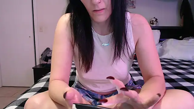 Snapshot of CrystalLakeXO chatting on June 2026 05:12:01 AM CrystalLakeXO online show from June 2026 05:12:01 AM