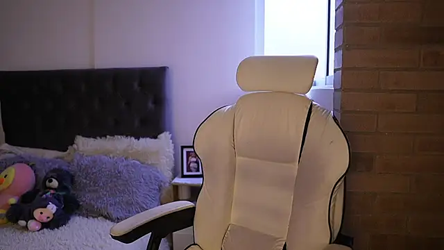 SaraParisi online show from March 2025 10:53:02 PM