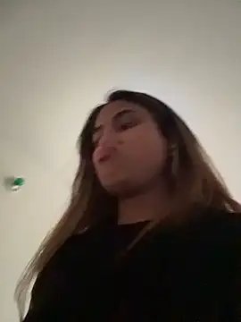 SaraParisi online show from January 2026 11:09:02 PM