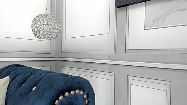 Lesly sexy4u online show from December 2024 03:58:01 AM