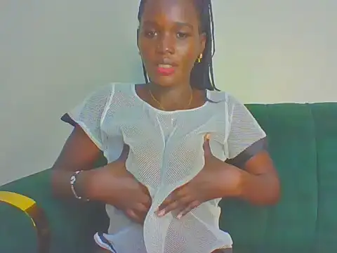 Snapshot of cutesmiling chatting on May 2026 12:24:01 PM cutesmiling online show from May 2026 12:24:01 PM