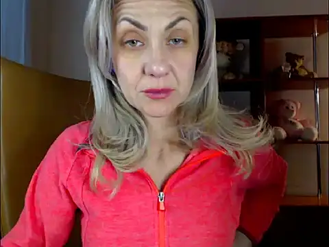 Snapshot of Tanya6547 chatting on February 2025 09:58:02 AM Tanya6547 online show from February 2025 09:58:02 AM