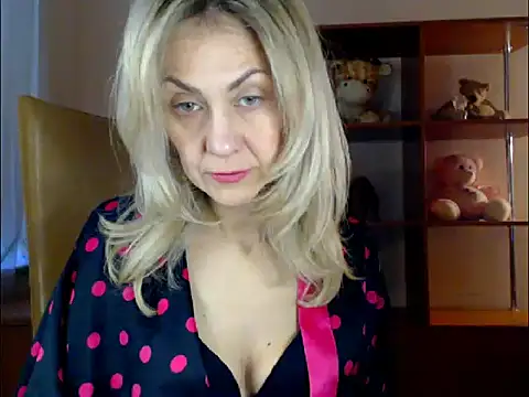 Snapshot of Tanya6547 chatting on March 2025 08:13:01 AM Tanya6547 online show from March 2025 08:13:01 AM